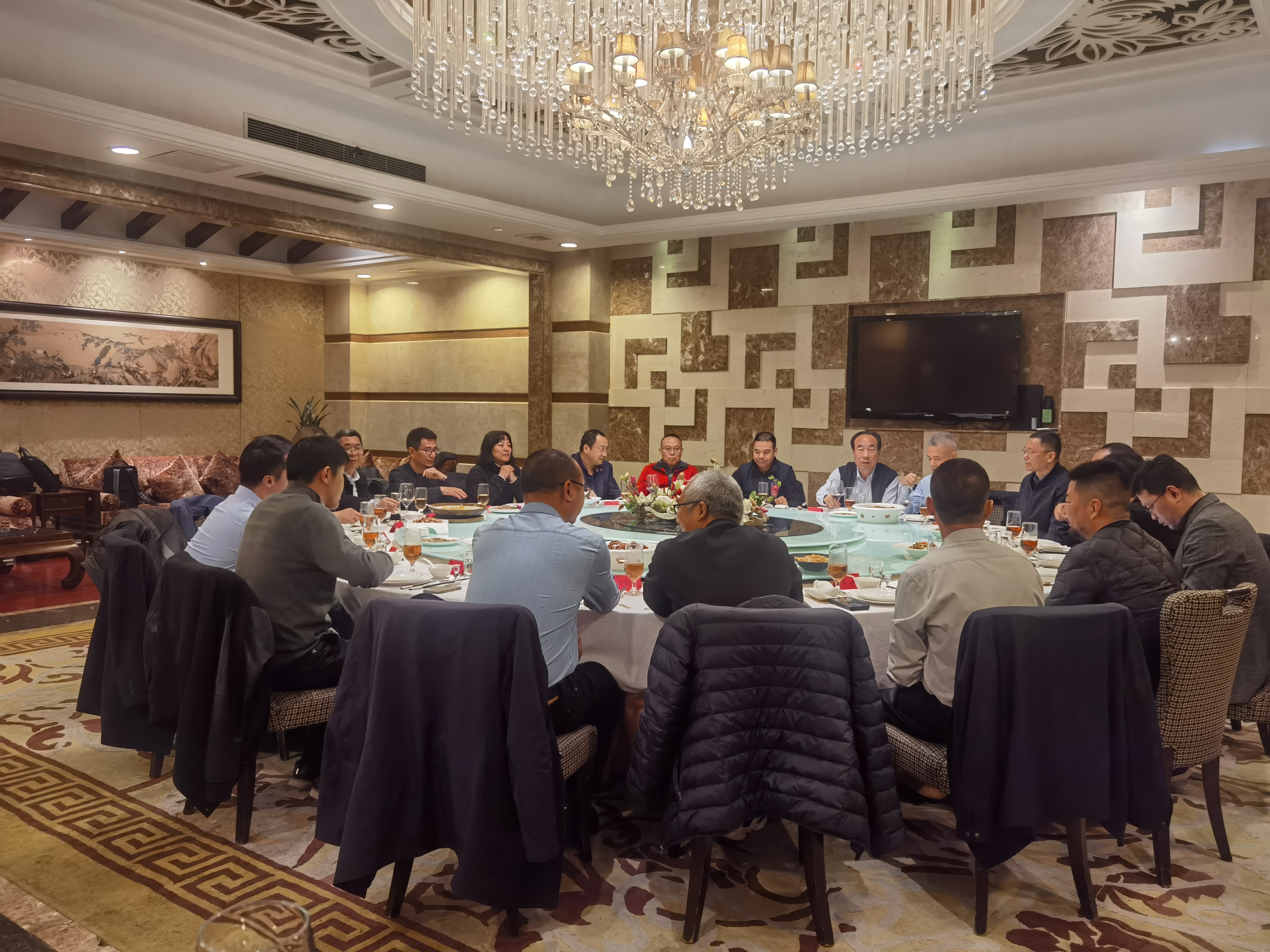 ���ֵ�ͷ  һ����δ�� �¸����������������Ƽ��ڱ����ܲ��ٿ��ֹ�˾���